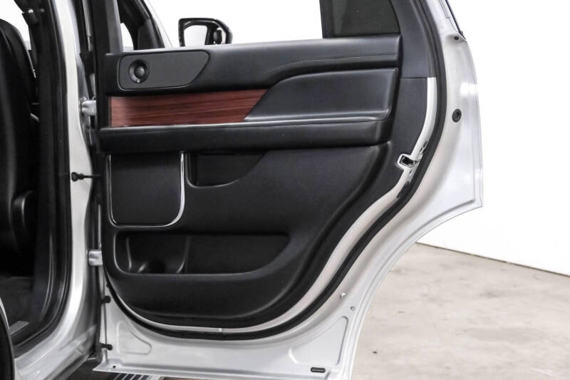 2018 Lincoln Navigator Select