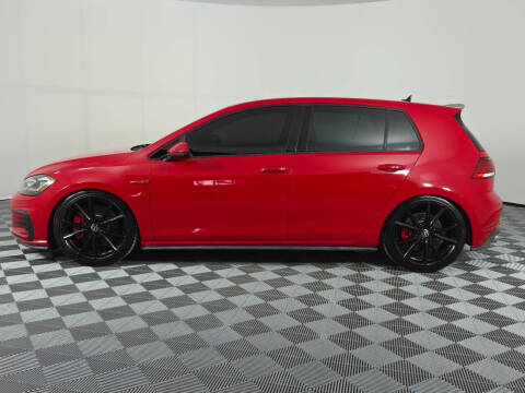 2020 Volkswagen Golf GTI SE