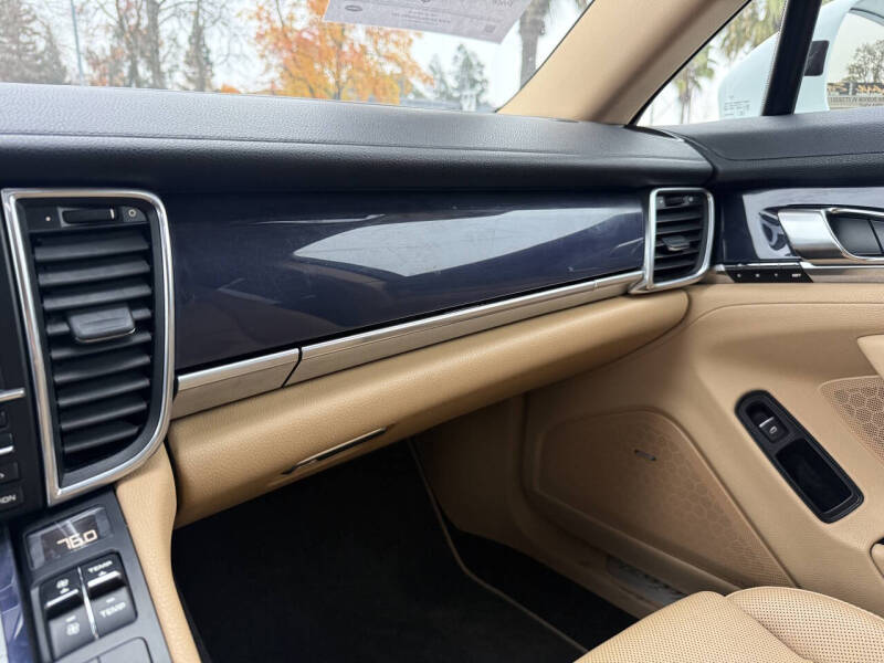 2013 Porsche Panamera