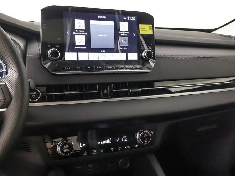 2025 Mitsubishi Outlander PHEV SE