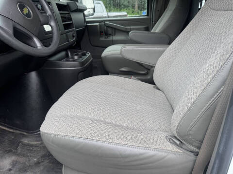 2017 Chevrolet Express 2500