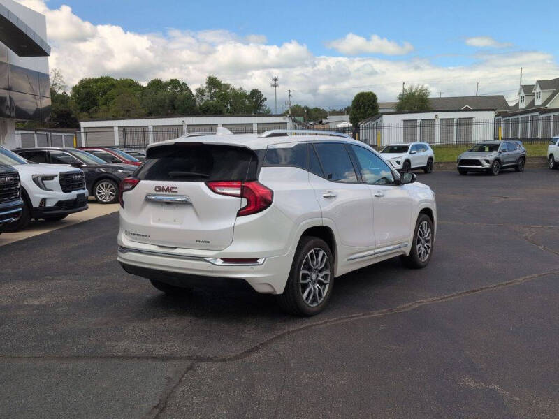 2022 GMC Terrain Denali