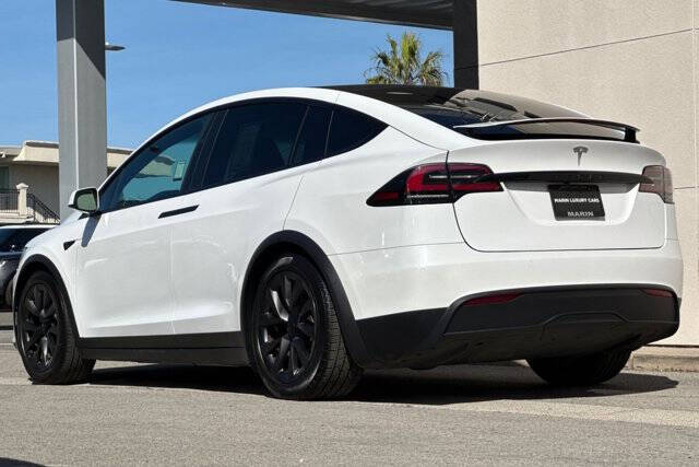 2023 Tesla Model X Standard Range