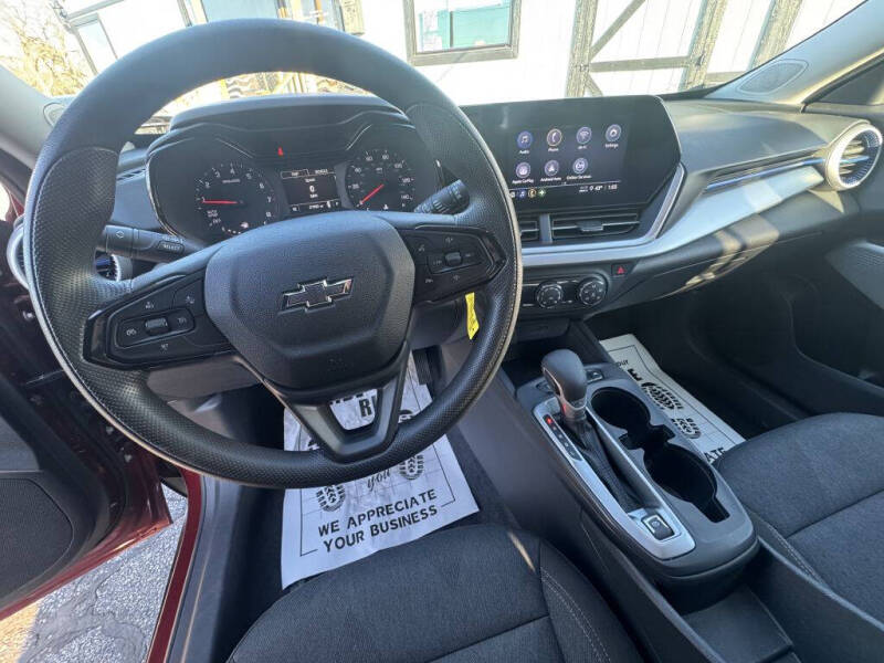 2024 Chevrolet Trax LS