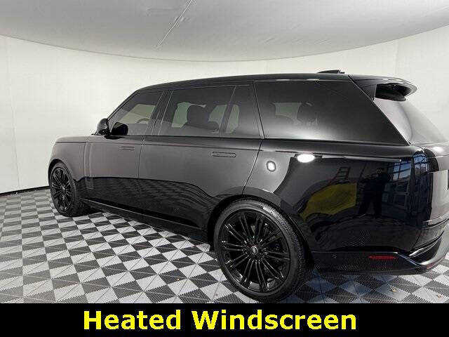 2025 Land Rover Range Rover P400 SE LWB