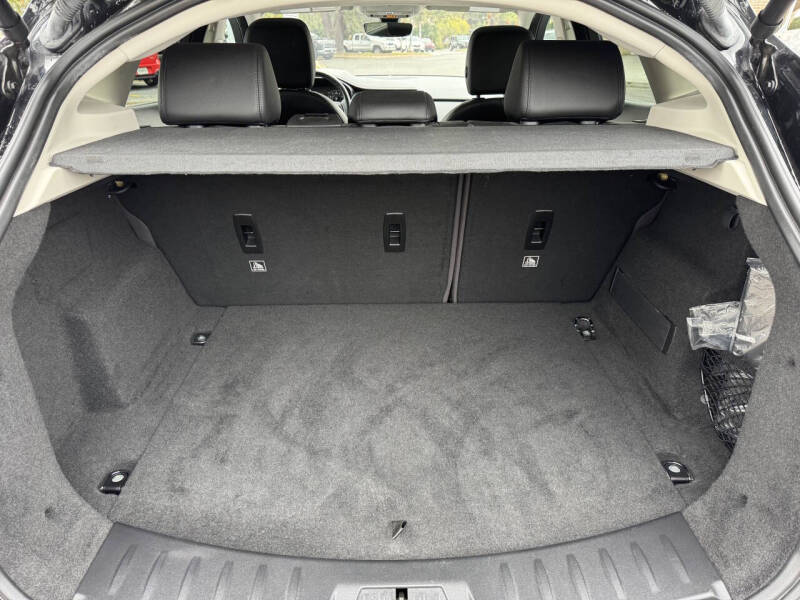 2018 Jaguar E-PACE P250 SE