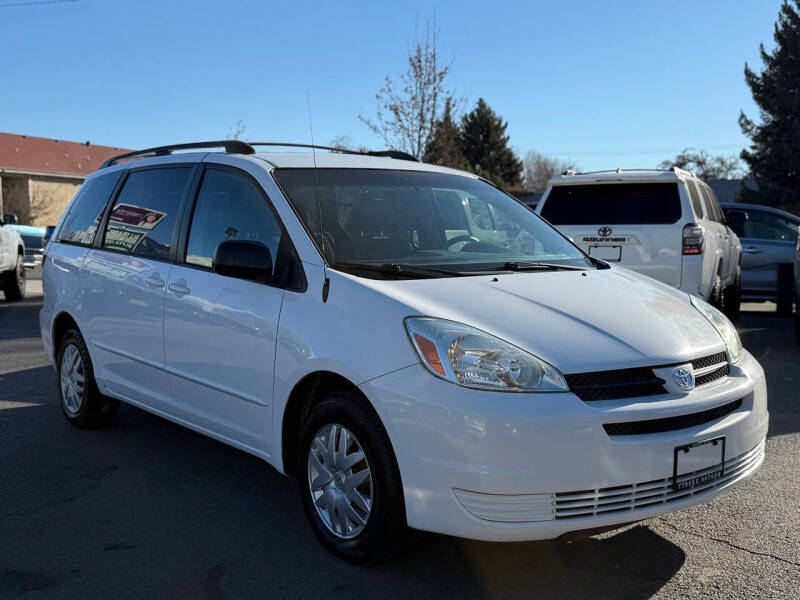 2005 Toyota Sienna LE 7 Passenger