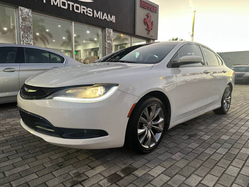 2015 Chrysler 200 S
