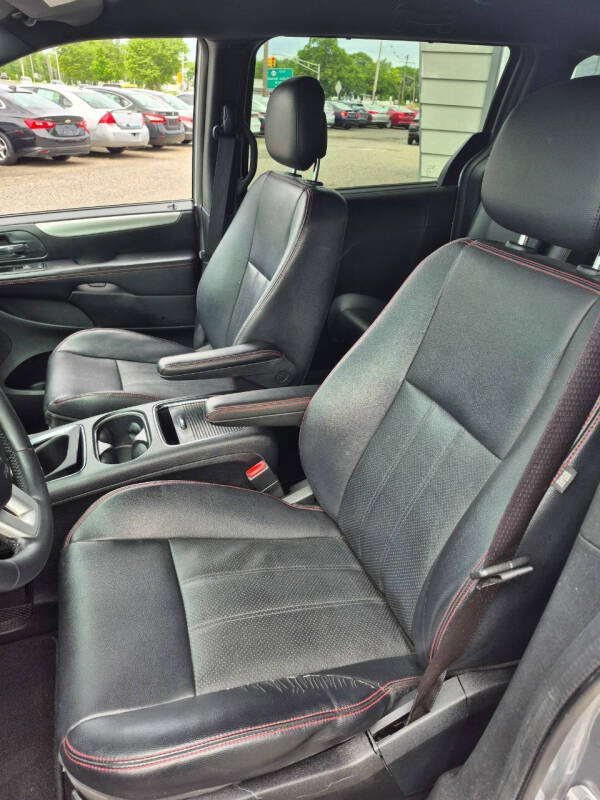 2014 Dodge Grand Caravan R/T