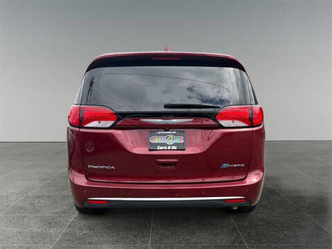 2018 Chrysler Pacifica Hybrid Limited