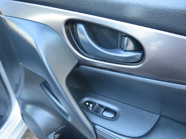 2022 Nissan Rogue Sport S