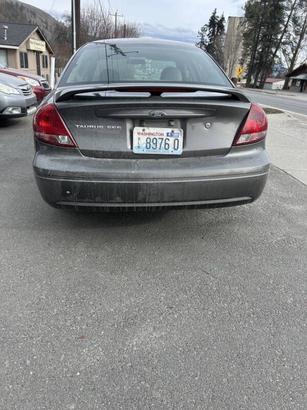 2004 Ford Taurus SES
