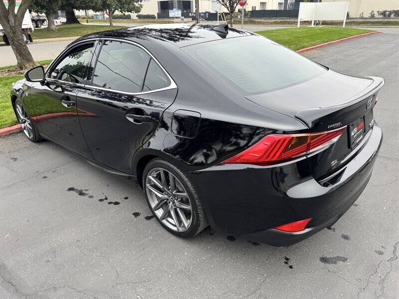 2019 Lexus IS 300