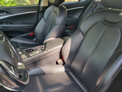 2022 Genesis G70 2.0T