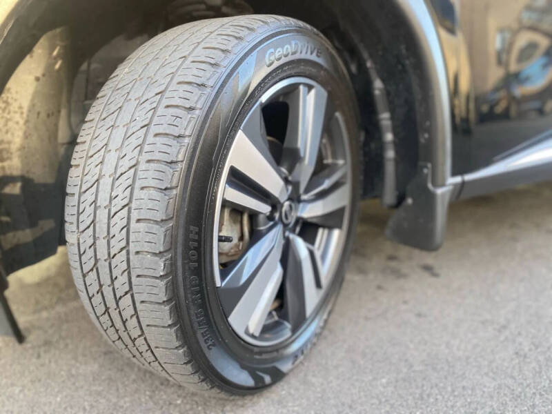 2021 Nissan Rogue SL
