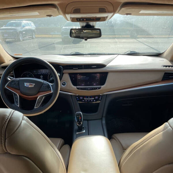 2017 Cadillac XT5 Platinum