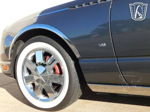 2003 Ford Thunderbird