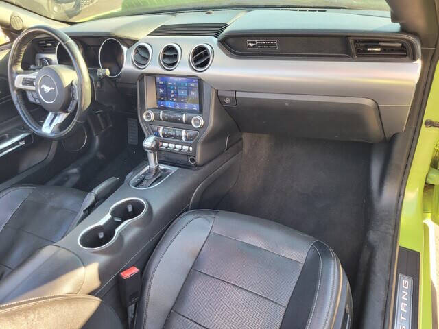 2020 Ford Mustang EcoBoost