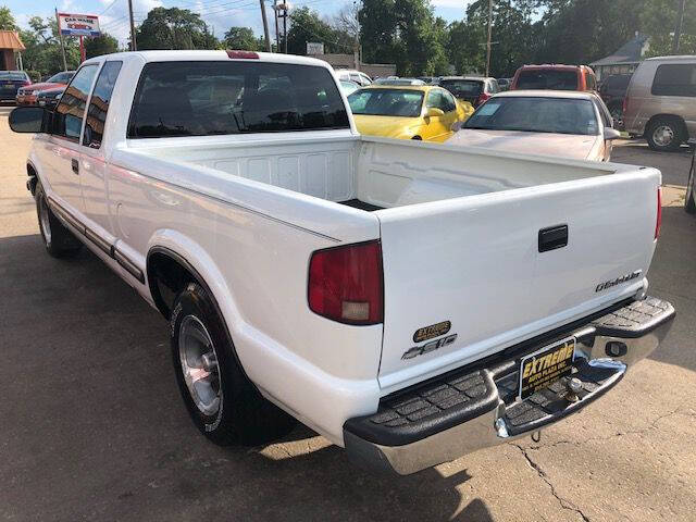 2000 Chevrolet S-10 for sale at Extreme Auto Plaza in Des Moines, IA