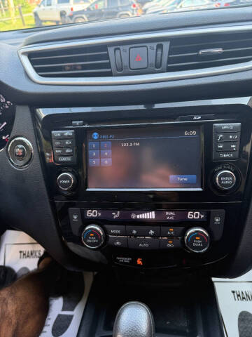 2016 Nissan Rogue SV