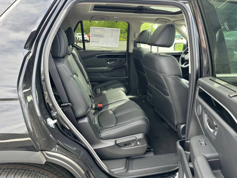 2025 Honda Pilot Touring