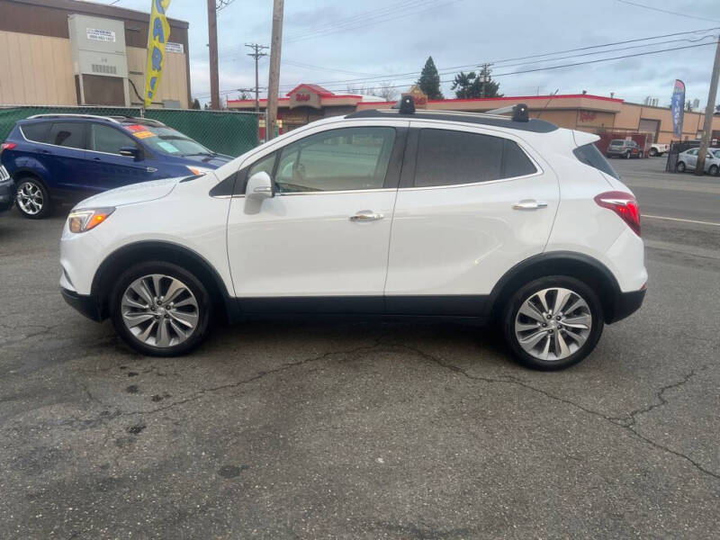 2018 Buick Encore Preferred's photo