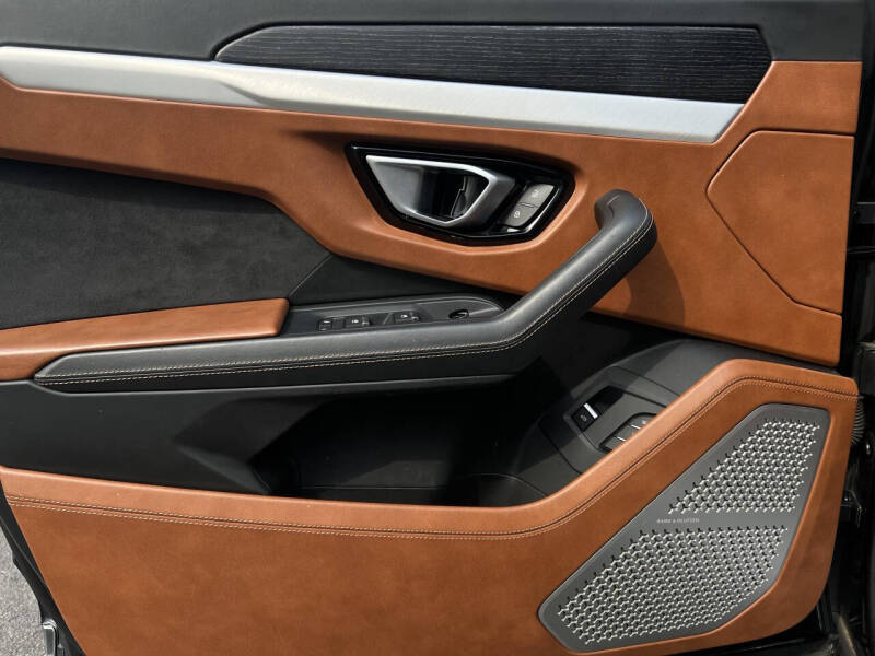 2019 Lamborghini Urus