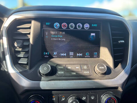 2017 GMC Acadia SLT-1