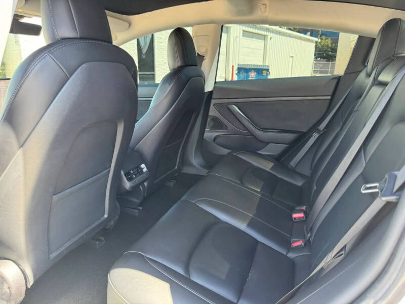 2021 Tesla Model 3 Standard Range Plus