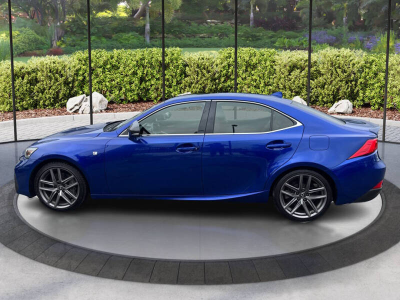 2019 Lexus IS 300