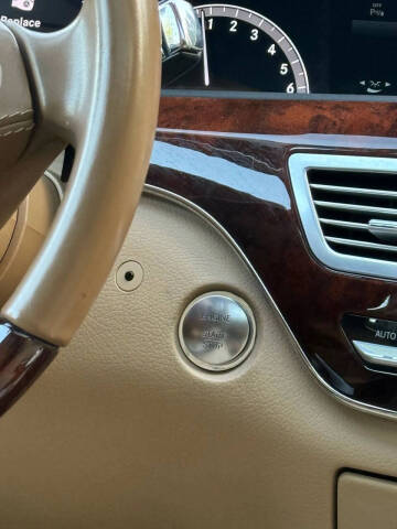 2012 Mercedes-Benz S-Class S 550 4MATIC