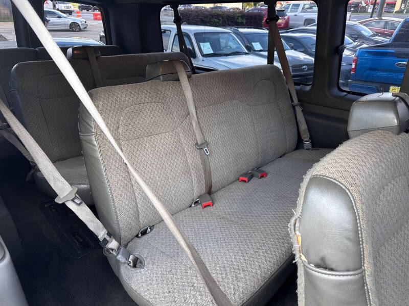 2017 Chevrolet Express LT 3500