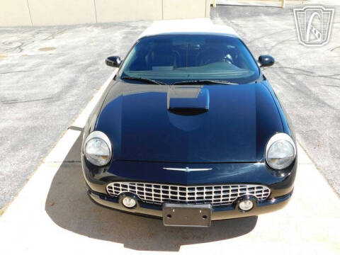 2002 Ford Thunderbird Deluxe