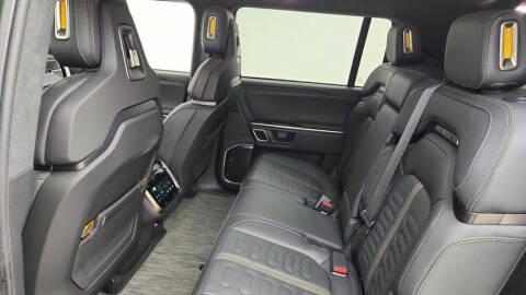 2023 Rivian R1S Adventure