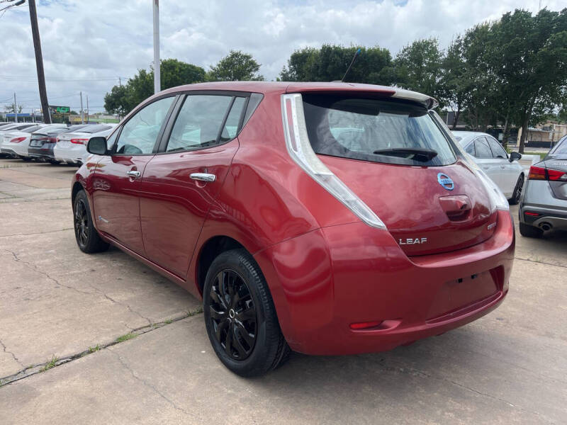 2013 Nissan LEAF S