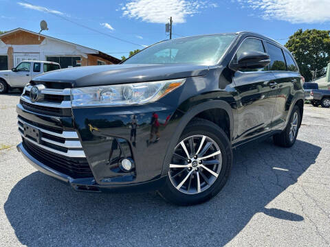 2017 Toyota Highlander for sale at Prime Dealz Auto in Winchester VA