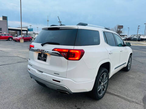 2019 GMC Acadia Denali