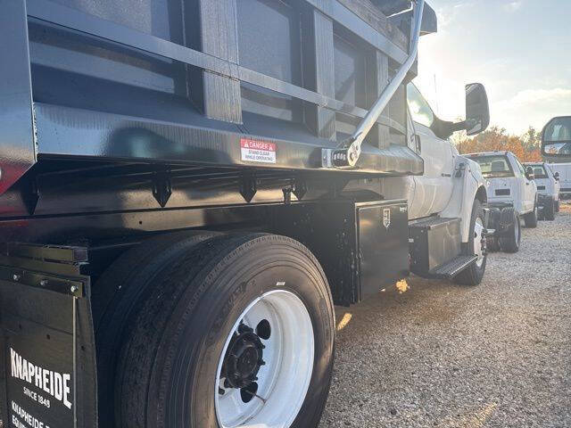 2025 Ford F-750 Super Duty