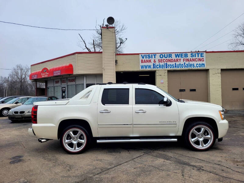 2011 Chevrolet Avalanche LTZ