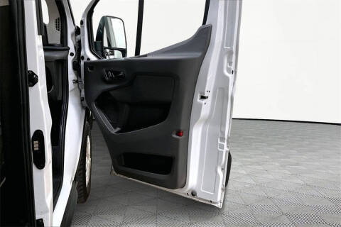 2023 Ford Transit 350 XLT