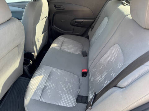 2015 Chevrolet Sonic LS Auto