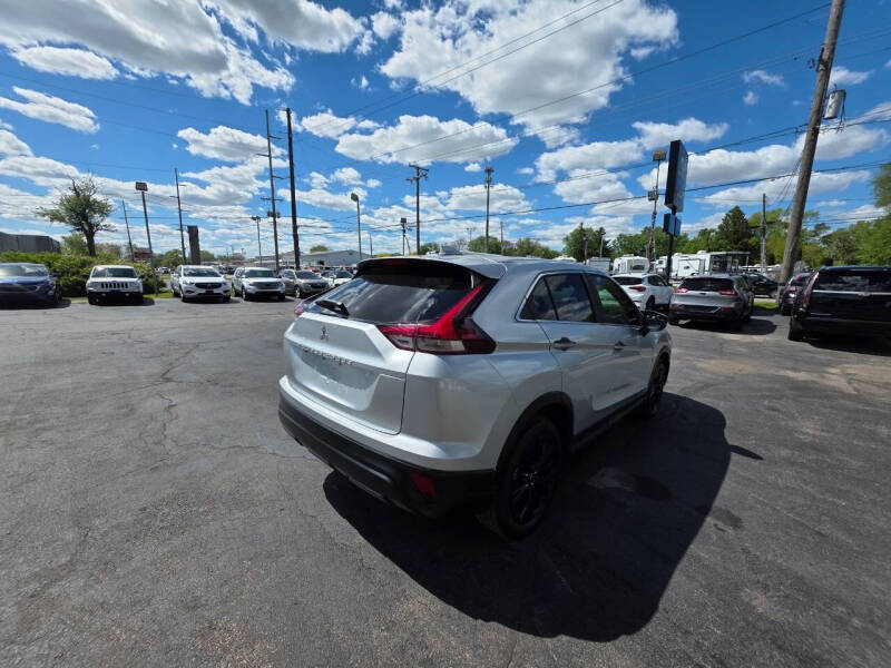 2022 Mitsubishi Eclipse Cross LE