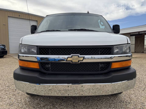 2022 Chevrolet Express 2500