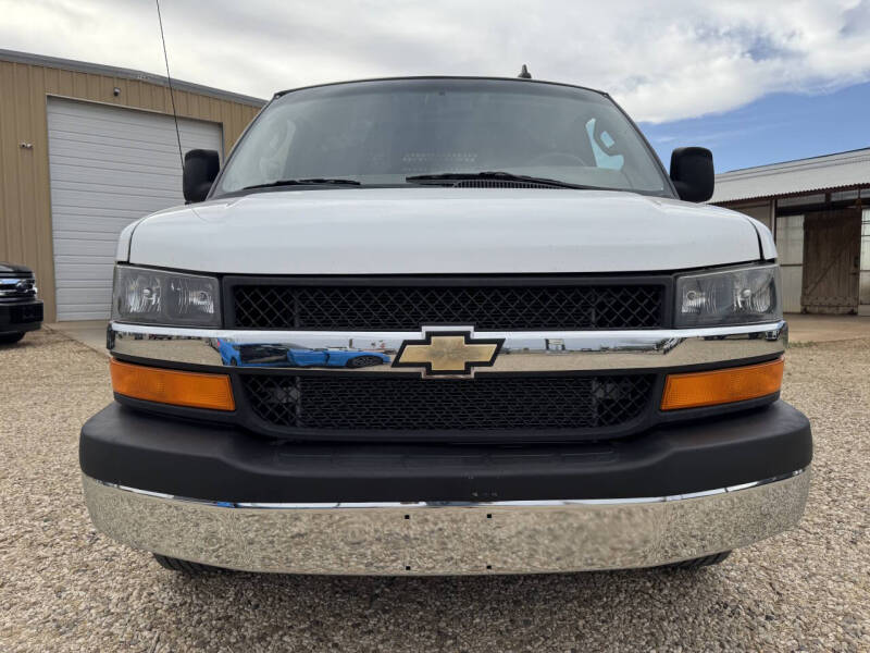 2022 Chevrolet Express 2500