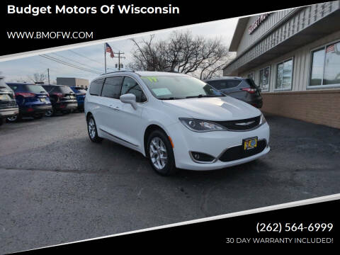 2017 Chrysler Pacifica for sale at Budget Motors of Wisconsin in Racine WI