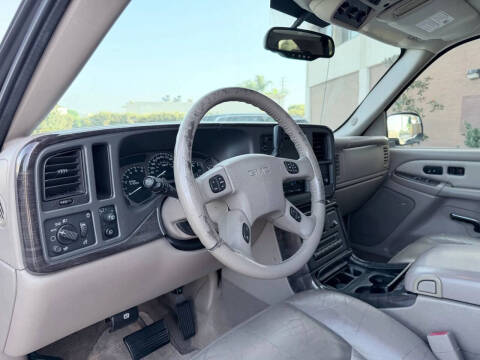 2005 GMC Yukon XL Denali