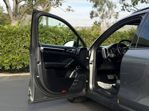 2017 Porsche Cayenne Turbo