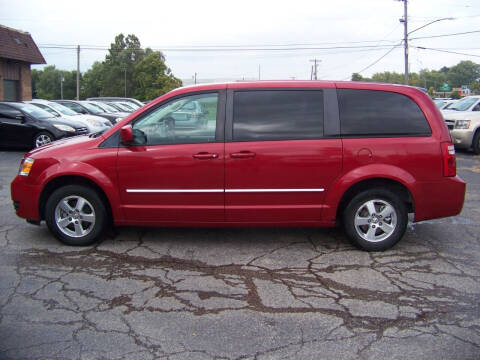 2008 Dodge Grand Caravan for sale at C and L Auto Sales Inc. in Decatur IL
