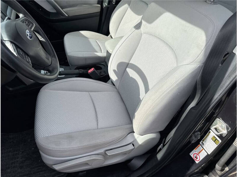 2016 Subaru Forester 2.5i