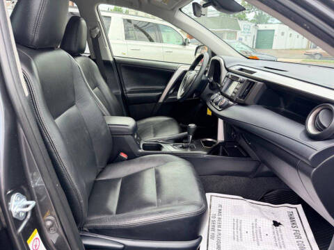 2017 Toyota RAV4 LE